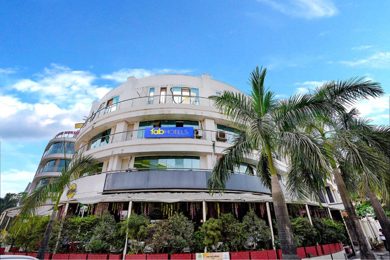 Fabexpress White House - Nr Midc Khargar Hotel Koparpada Exterior photo